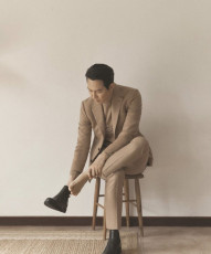 Jung Jae Lee Feet (11 images)