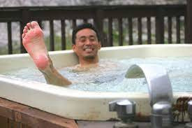 Yasushi Ishida Feet