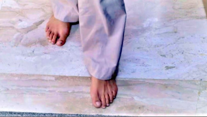 Ali Fazal Feet (24 photos)