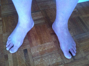 Artie Lange Feet (3 photos)