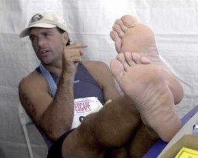 Doug Flutie Feet (3 photos)