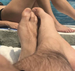 Fernando Lozada Feet (8 photos)