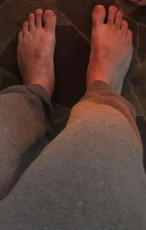 Jay Duplass Feet (5 photos)