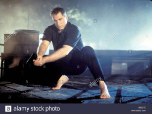 John Travolta Feet (17 photos)