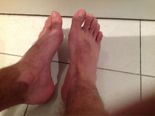 Juan Manuel Guilera Feet (24 photos)