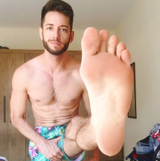Rafael Mieto Feet (20 photos)