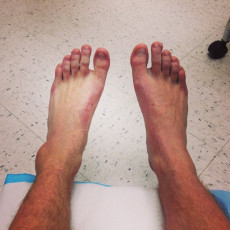 Steven Reddington Feet (7 photos)