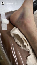 Travis Barker Feet (12 photos)