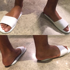Uli Latukefu Feet (3 photos)