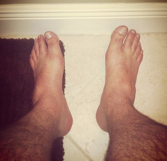 Yamil Piedra Feet (12 photos)