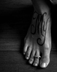 Alessandro Borghi Feet (45 photos)