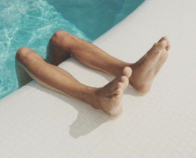 Alfonso Bassave Feet (40 photos)