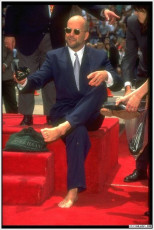 Bruce Willis Feet (38 photos)