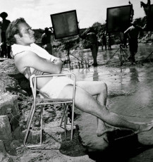 Charlton Heston Feet (28 photos)