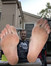 Christian Wilde Feet (42 photos)