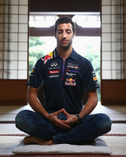Daniel Ricciardo Feet (32 photos)