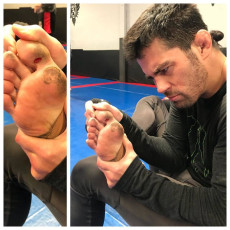 Dominick Cruz Feet (28 photos)
