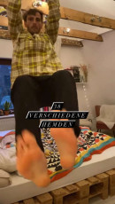 Fynn Kliemann Feet (37 photos)