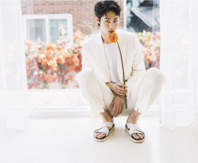 Jae Wook Lee Feet (49 photos)