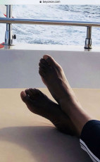 Jay Z Feet (35 photos)