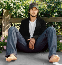 Justin Chatwin Feet (41 photos)