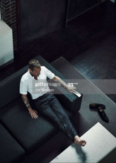 Kiefer Sutherland Feet (28 photos)
