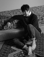 Kyung Soo Do Feet (47 photos)