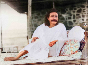 Meher Baba Feet (28 photos)