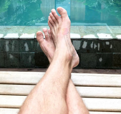 Nick Youngquest Feet (34 photos)