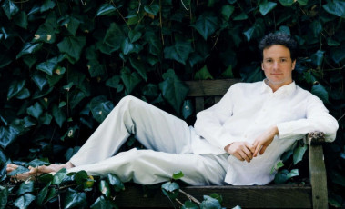 Colin Firth Feet (3 images)