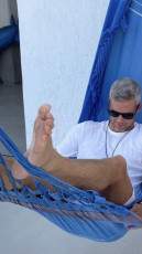 Ryan Serhant Feet (3 images)