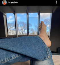 Troye Sivan Feet