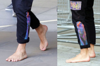 Chris Martin Feet (4 photos)
