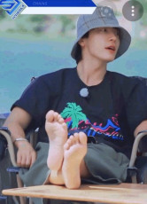 Dong Hae Lee Feet (11 photos)