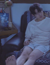 Dowoon Feet (13 images)