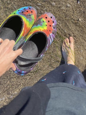 Jacob Collier Feet (3 photos)