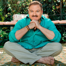 James Van Praagh Feet