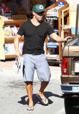 Jeremy Piven Feet (5 images)