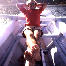 Jimmy Buffett Feet (6 images)