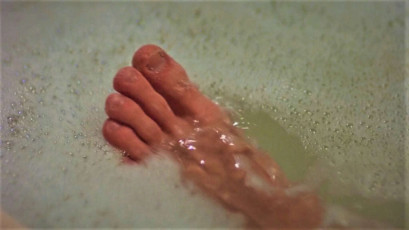Karl Urban Feet (2 photos)