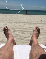 Kevin Love Feet (3 images)