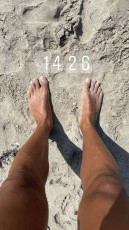 Leandro Leunis Feet (4 photos)