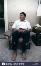 Muhammad Ali Feet (4 photos)