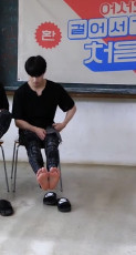 Yeo One Feet (40 images)