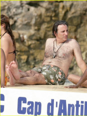 Andy Garcia Feet (10 images)