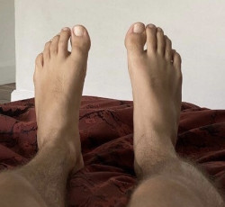 Austin Mahone Feet (28 images)