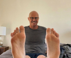 Ben Cahn Feet (4 photos)