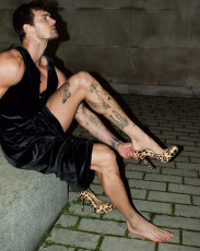 Christian Hogue Feet (67 pictures)