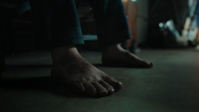 Cole Sprouse Feet (3 photos)