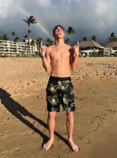 Corbyn Besson Feet (10 pictures)